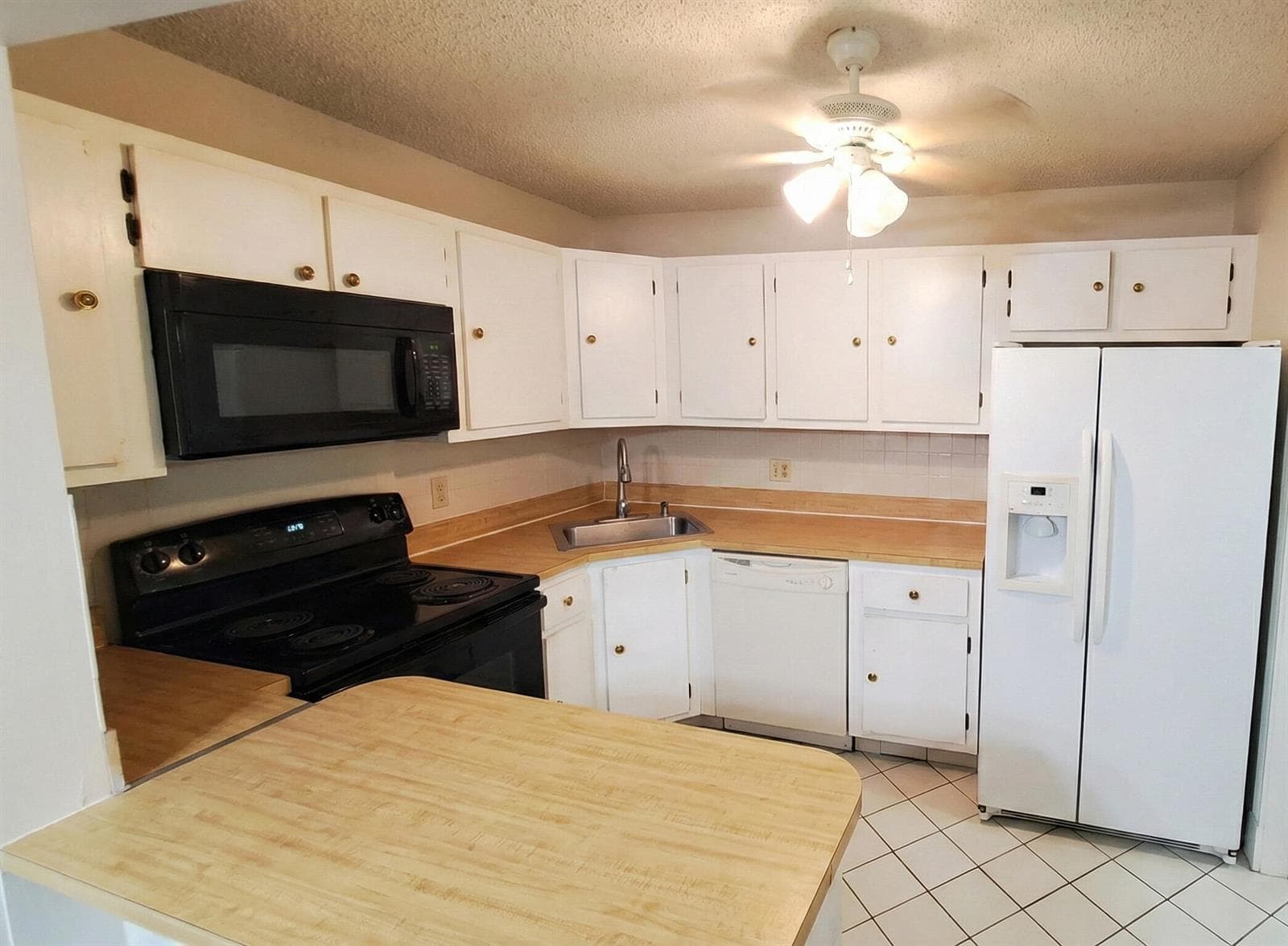 222 Pine Hov Circle # B-2, FL 33463 photo 4