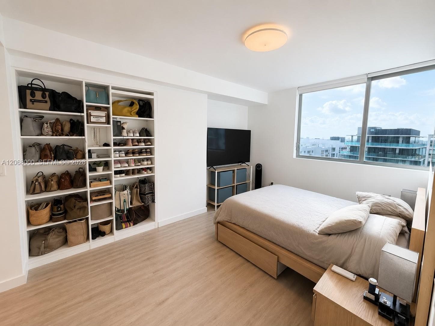 1600 SW 1st Ave # 906, Miami, FL 33129 photo 4