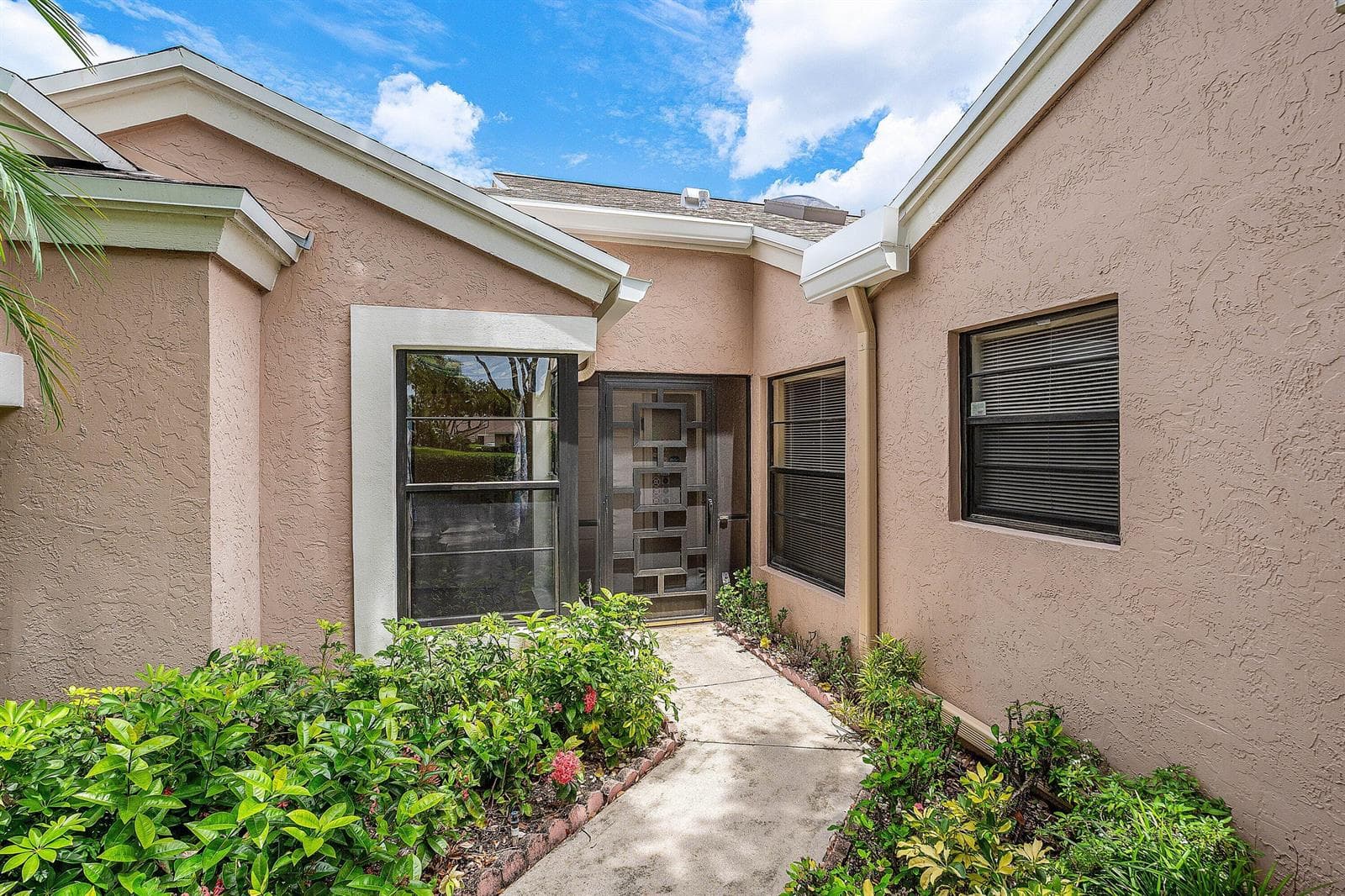 8271 SUN LAKE Drive, Boca Raton, FL 33496 photo 2