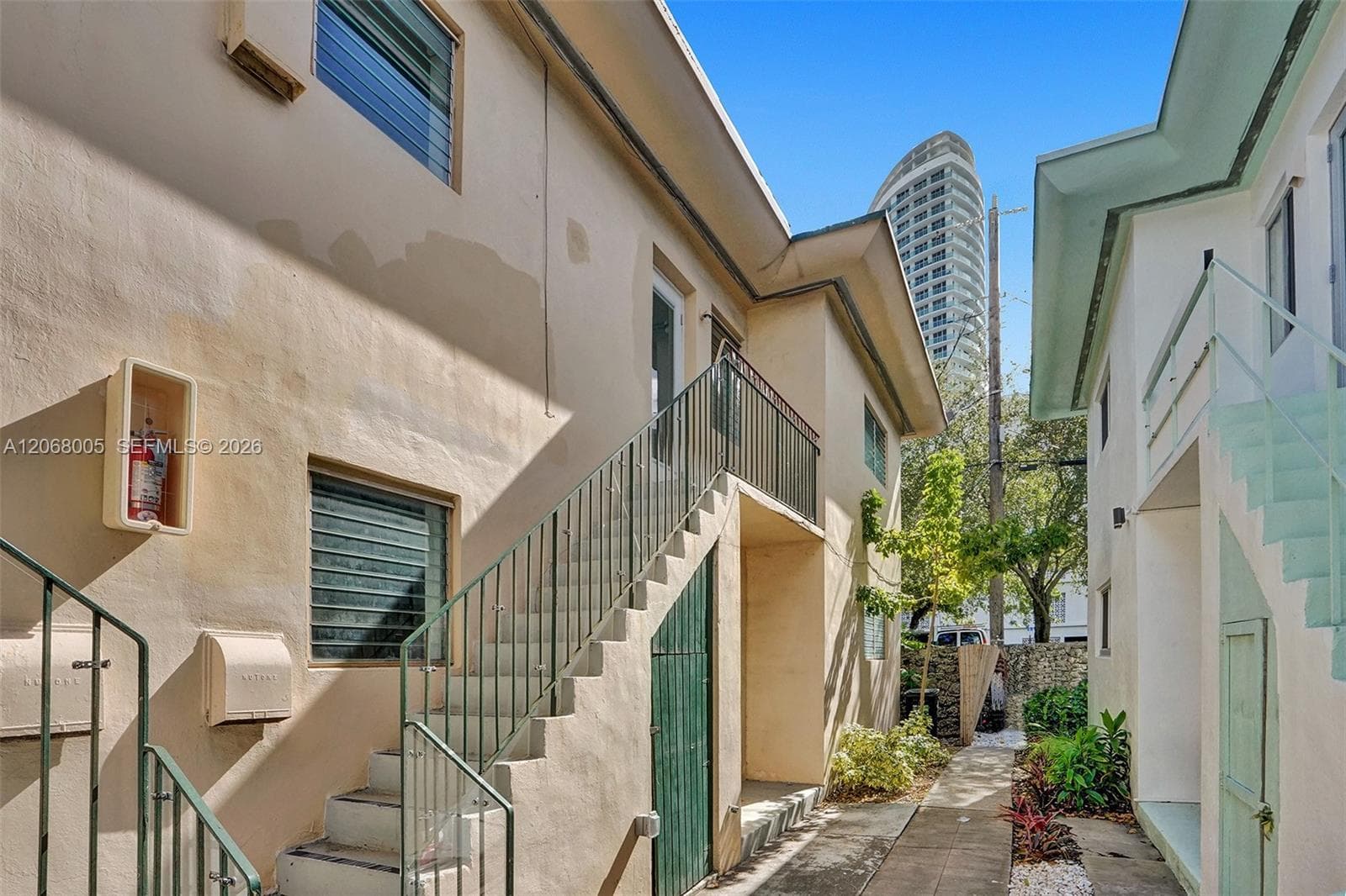 1430 16th St # 1, Miami Beach, FL 33139 photo 3