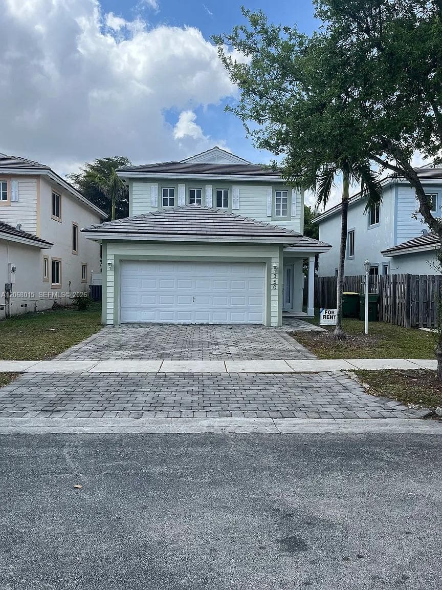 350 NE 31st Ter, Homestead, FL 33033 photo 2