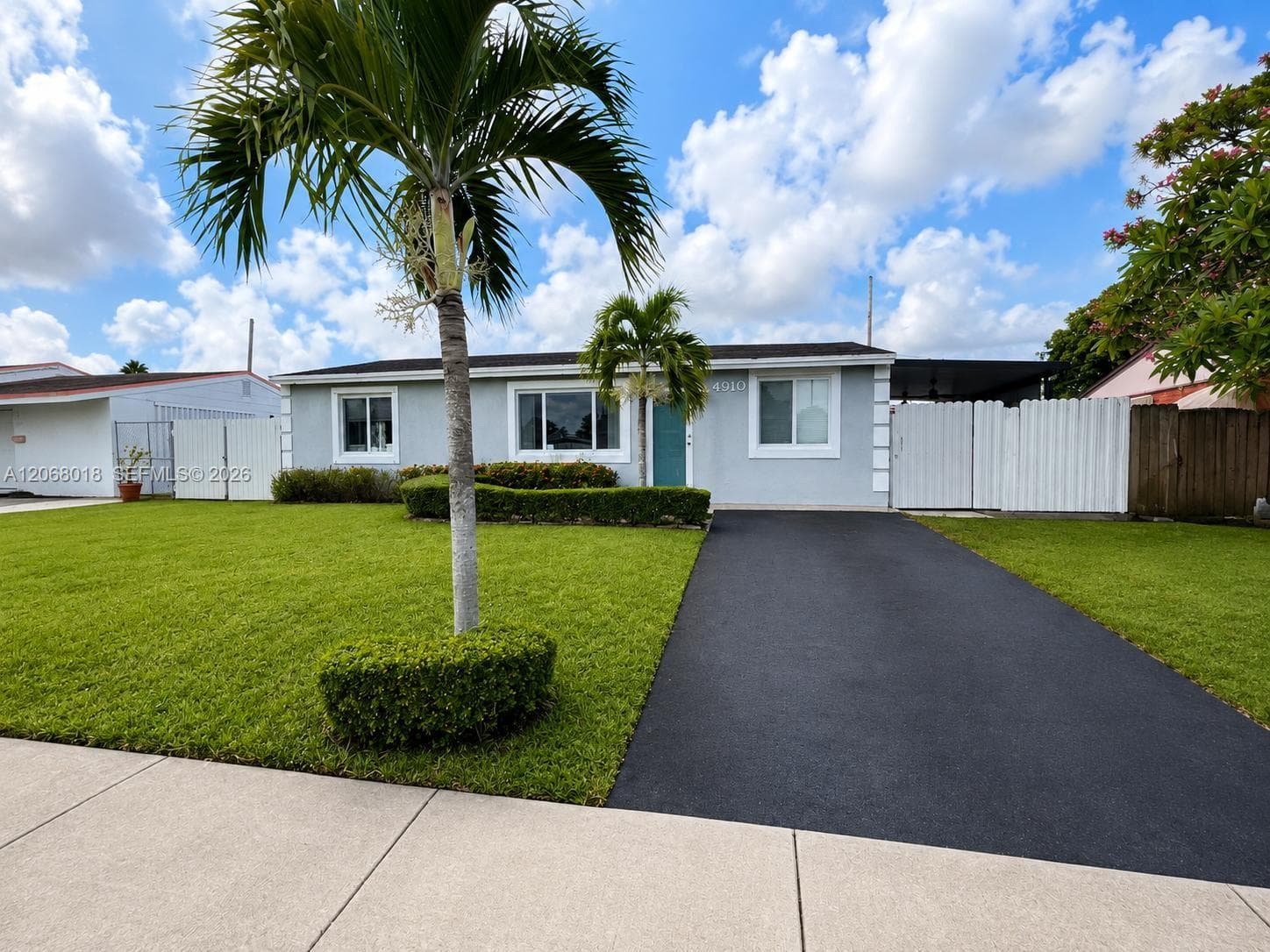 4910 SW 16th St, Fort Lauderdale, FL 33317