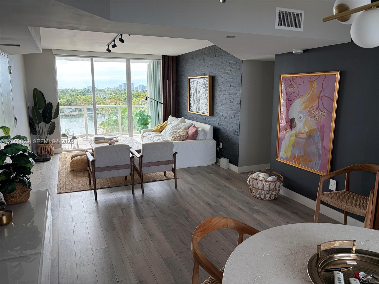 5900 Collins Ave # 702, Miami Beach, FL 33140 photo 2