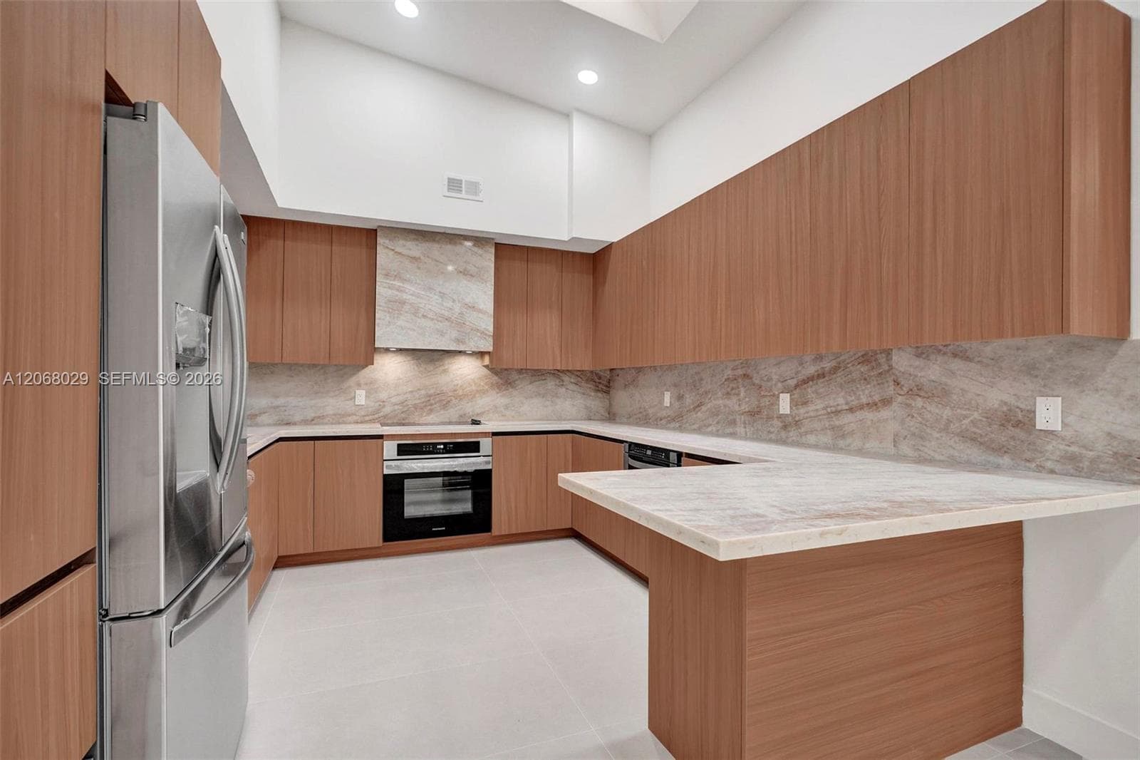 21240 Harbor Way # 285-28, Aventura, FL 33180 photo 2