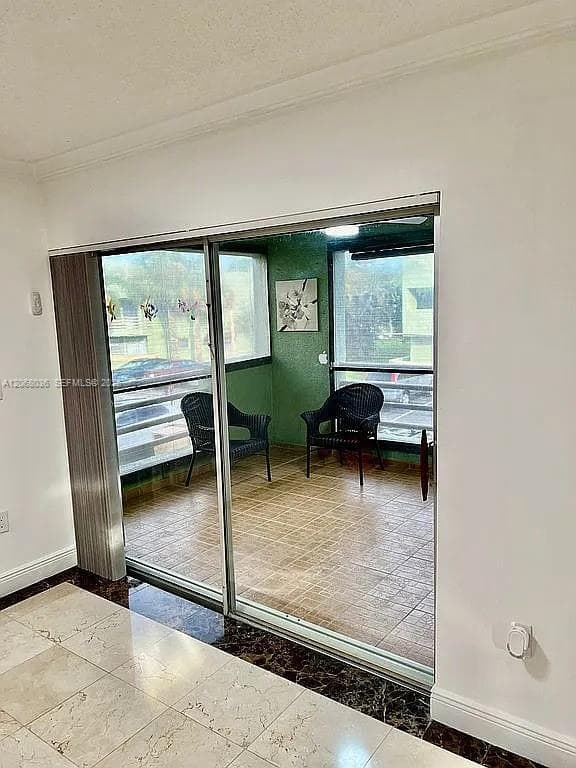 11183 NW 7th St # 204-20, Miami, FL 33172 photo 5