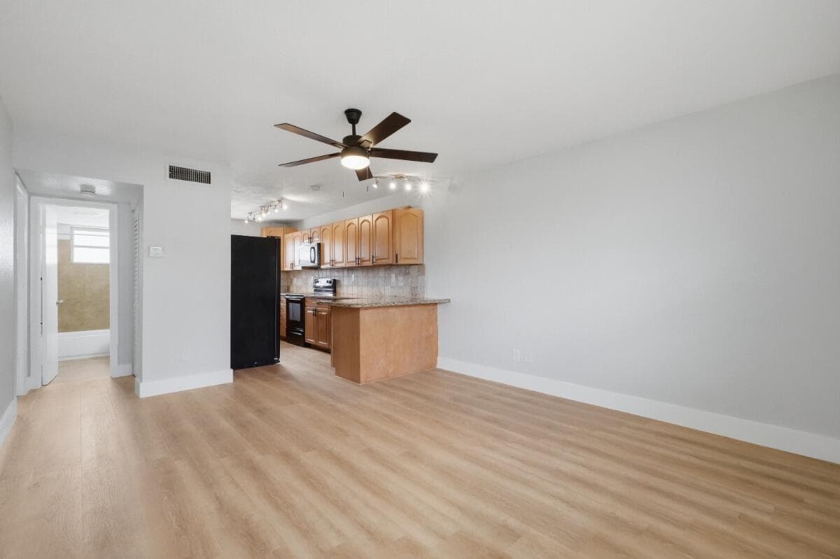 6191 SW 37TH Street # 210, Davie, FL 33314 photo 2