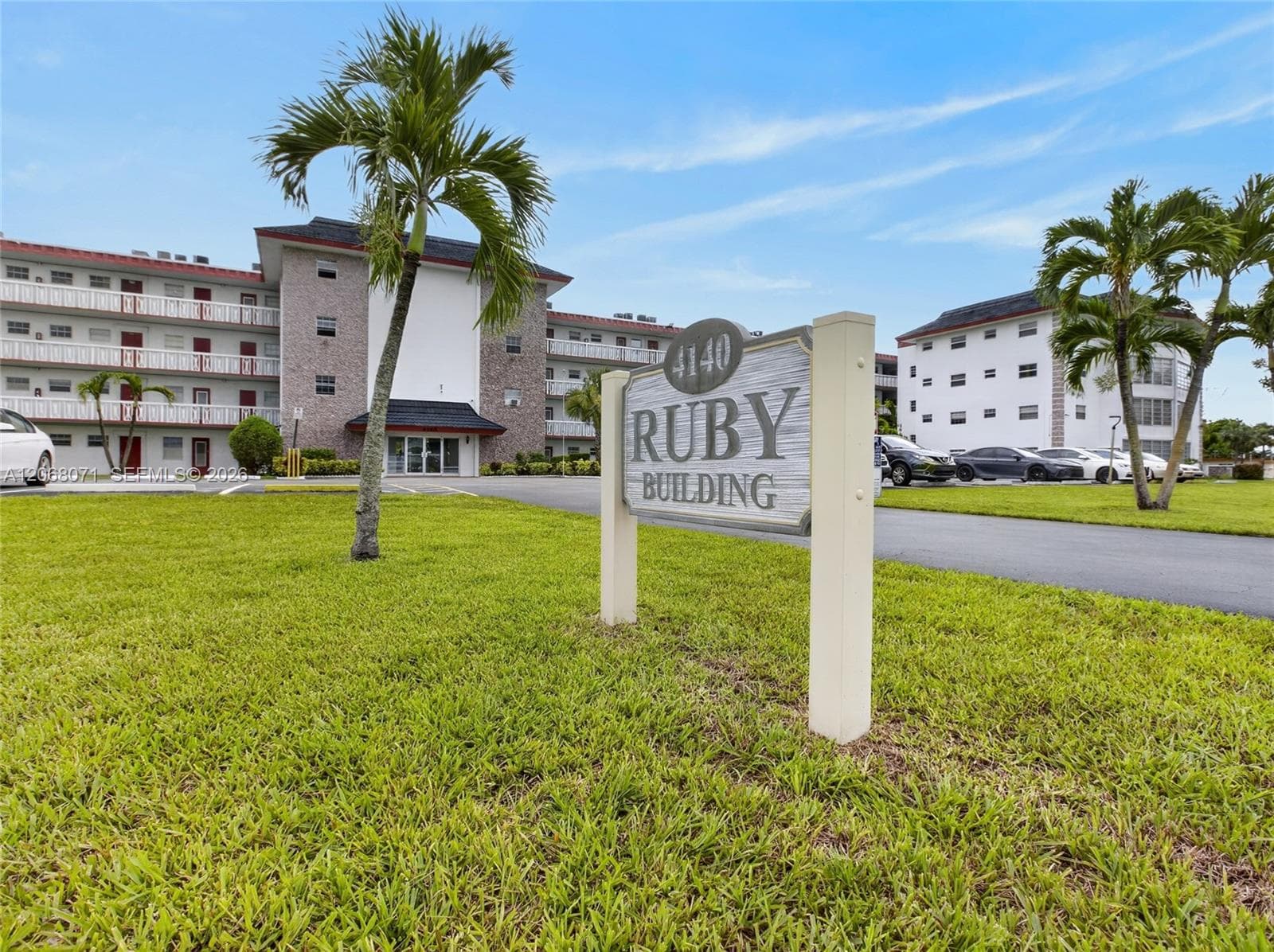 4140 NW 44th Ave # 408, Lauderdale Lakes, FL 33319 photo 2