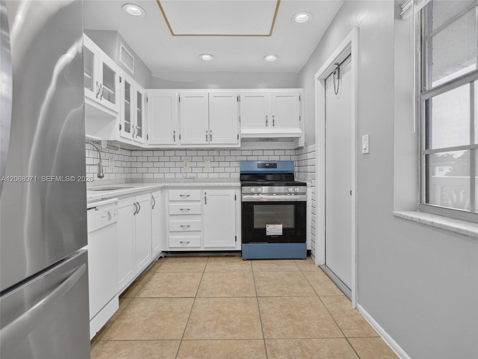 4140 NW 44th Ave # 408, Lauderdale Lakes, FL 33319 photo 4