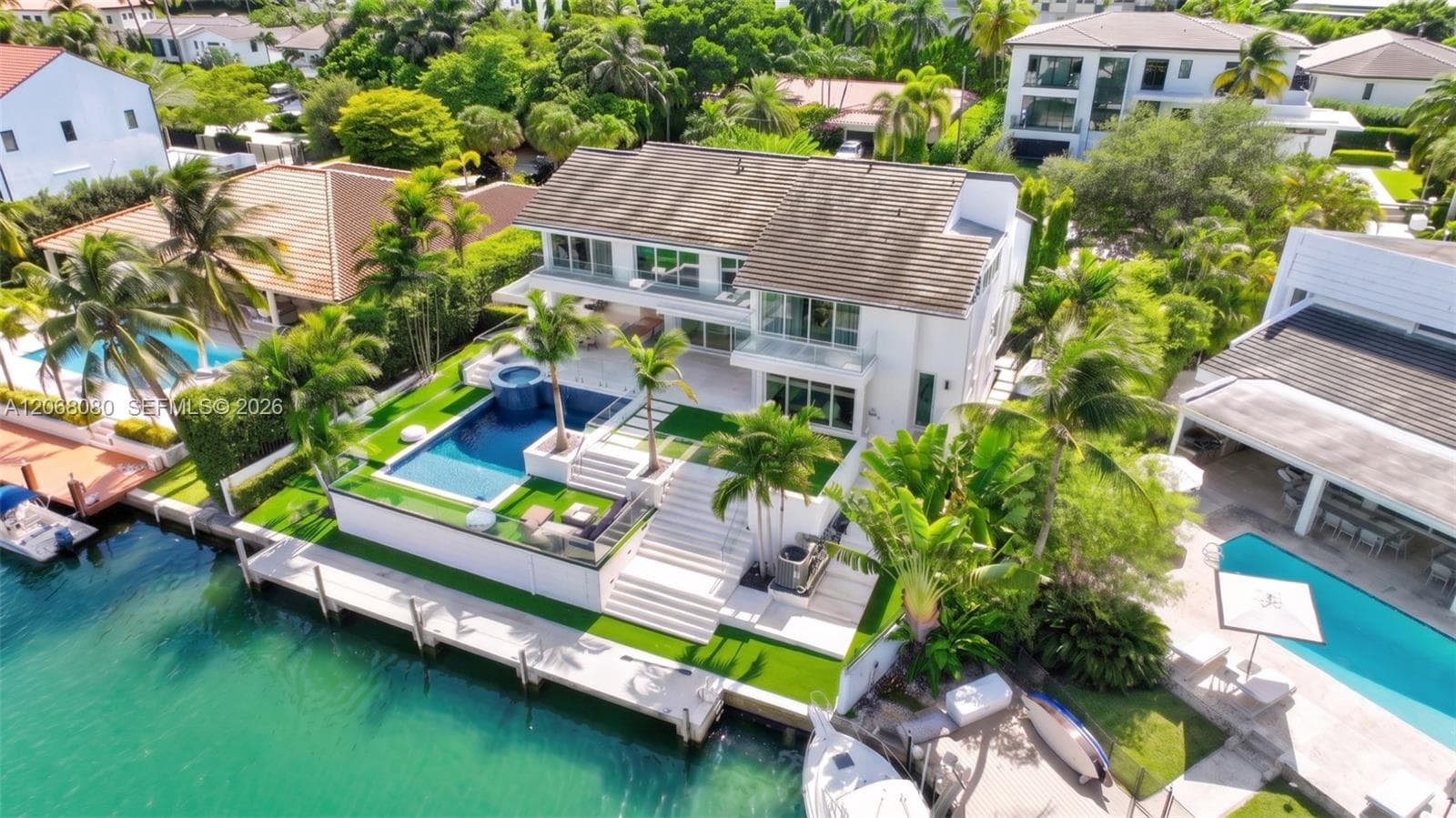 6819 Sunrise Pl, Coral Gables, FL 33133 photo 2