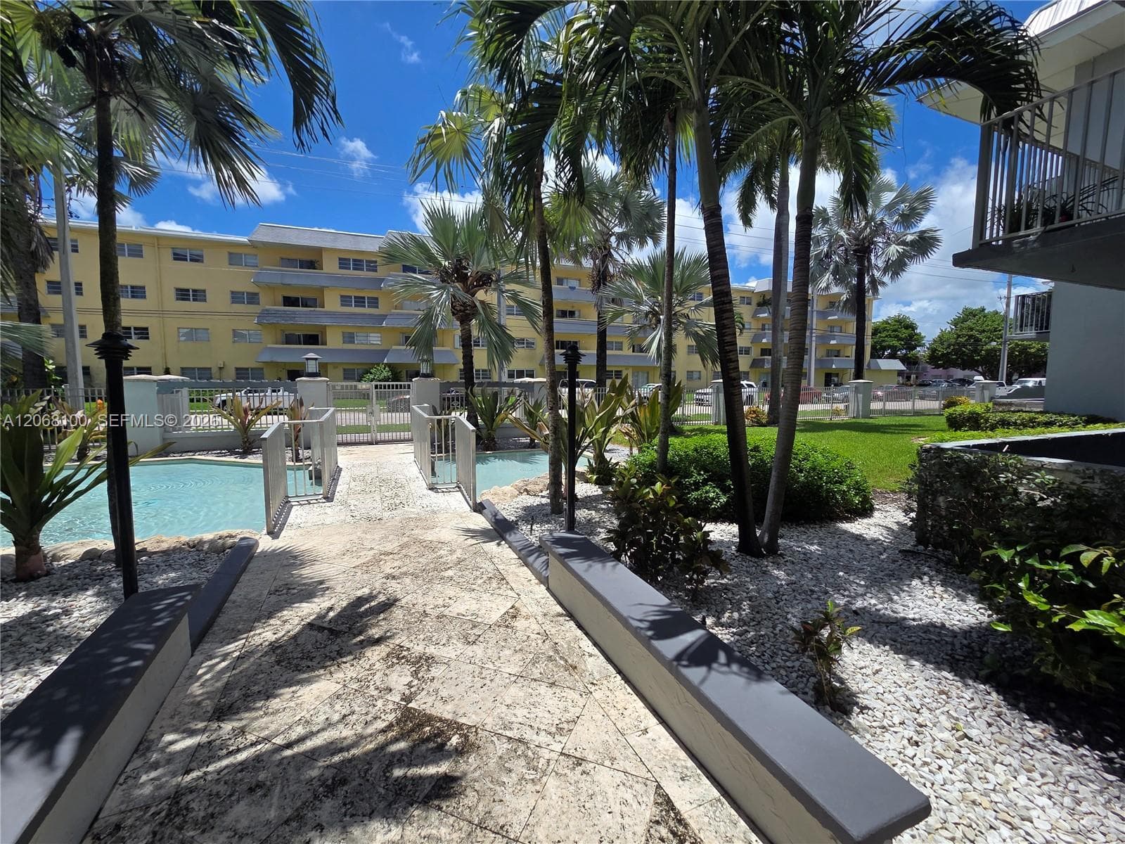 7401 SW 82nd St # 201S, Miami, FL 33143 photo 3