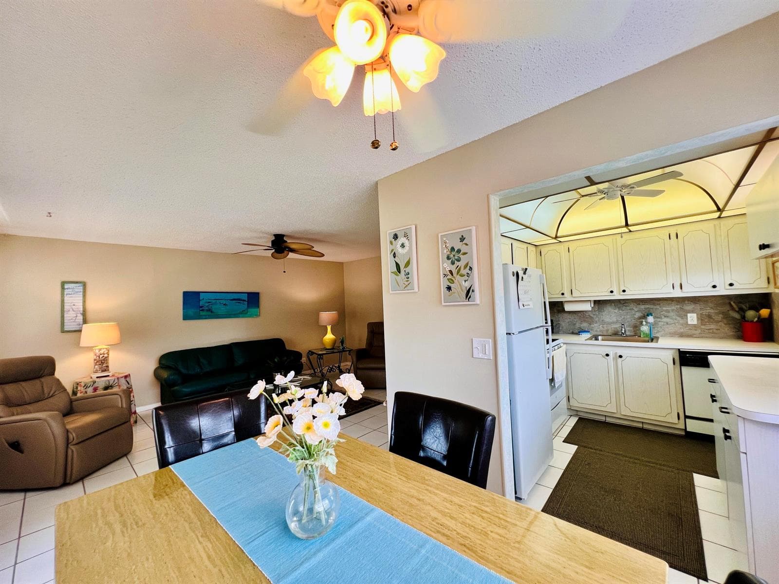 437 Chatham U, West Palm Beach, FL 33417 photo 3
