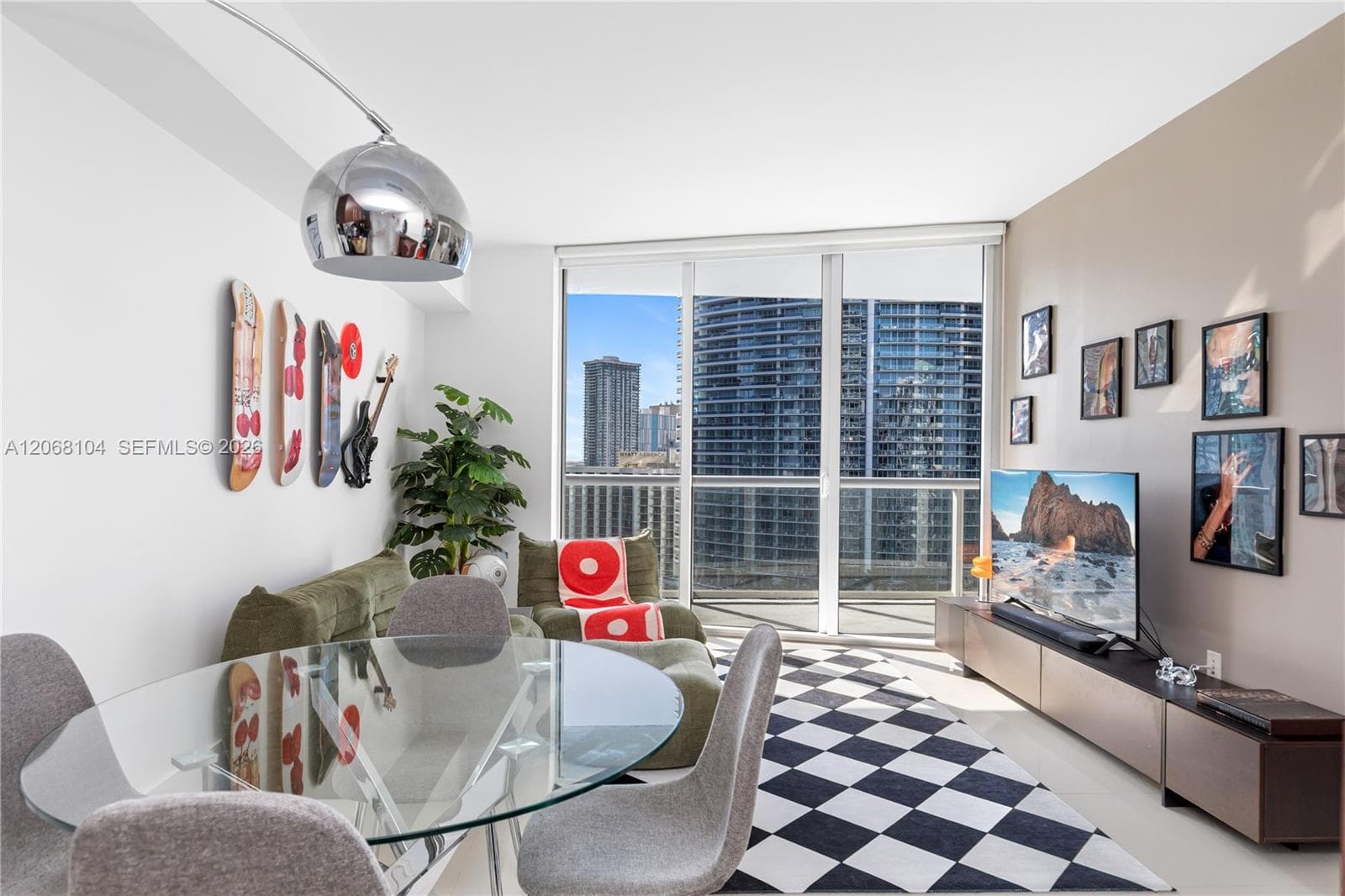 465 Brickell Ave # 2504, Miami, FL 33131 photo 2