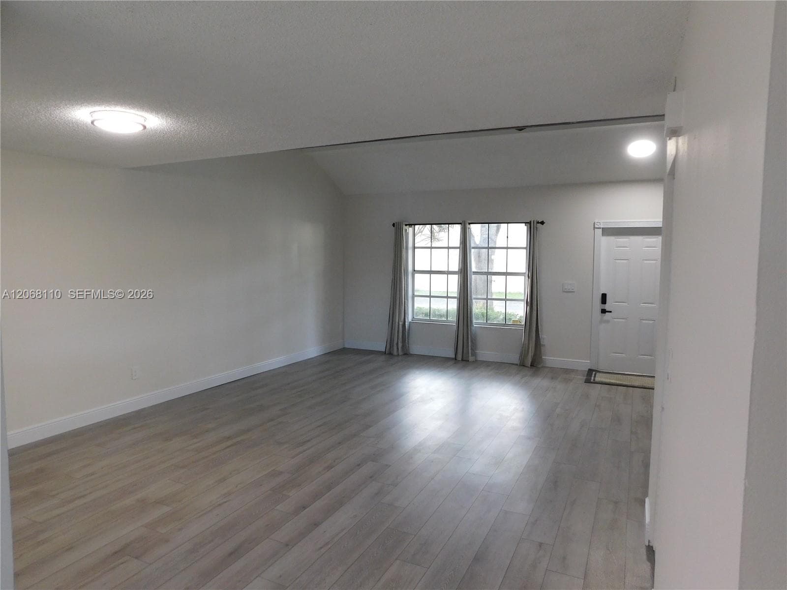 12164 SW 52nd Pl, Cooper City, FL 33330 photo 4