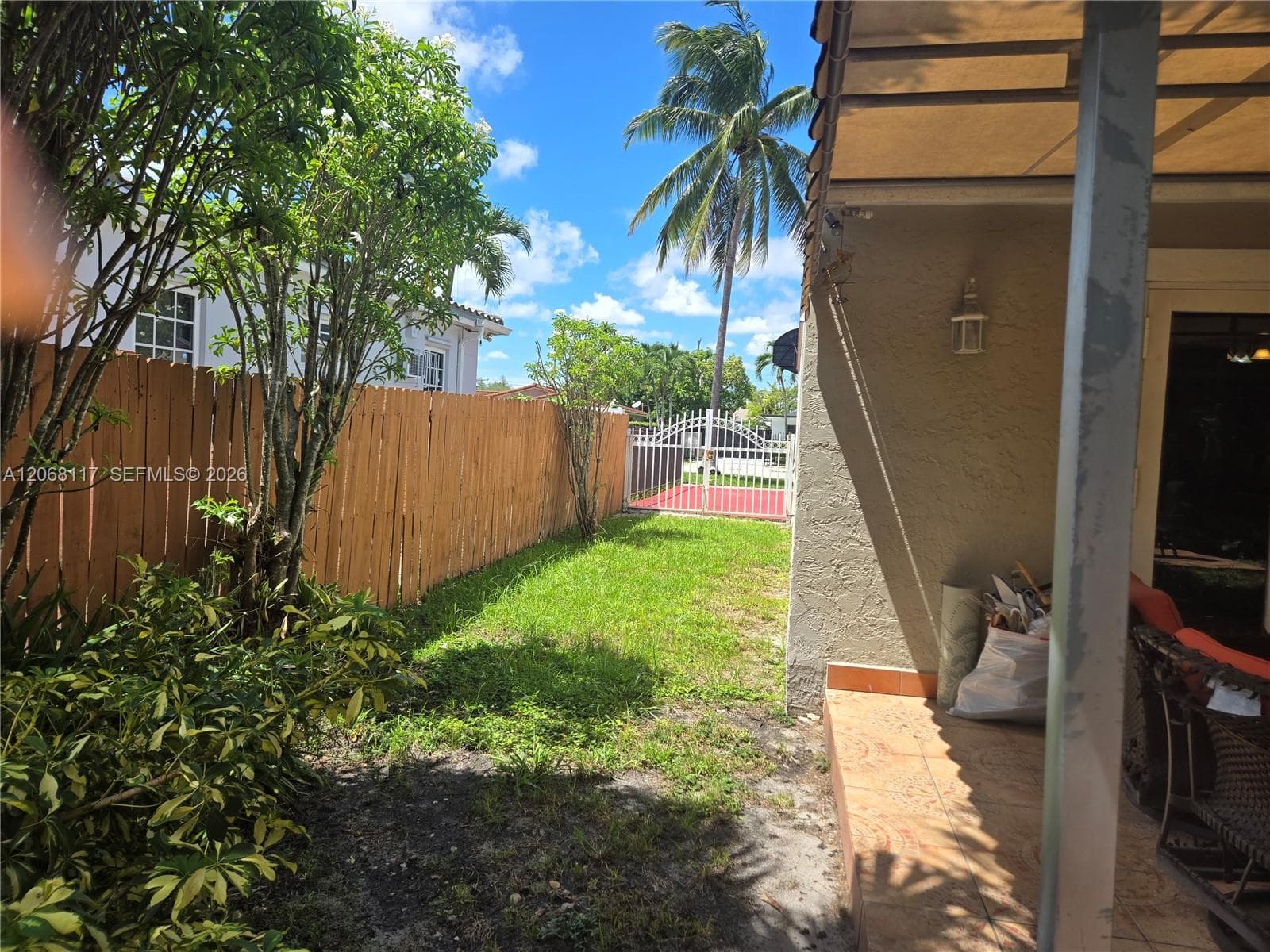 6858 SW 39th St, Miami, FL 33155 photo 2
