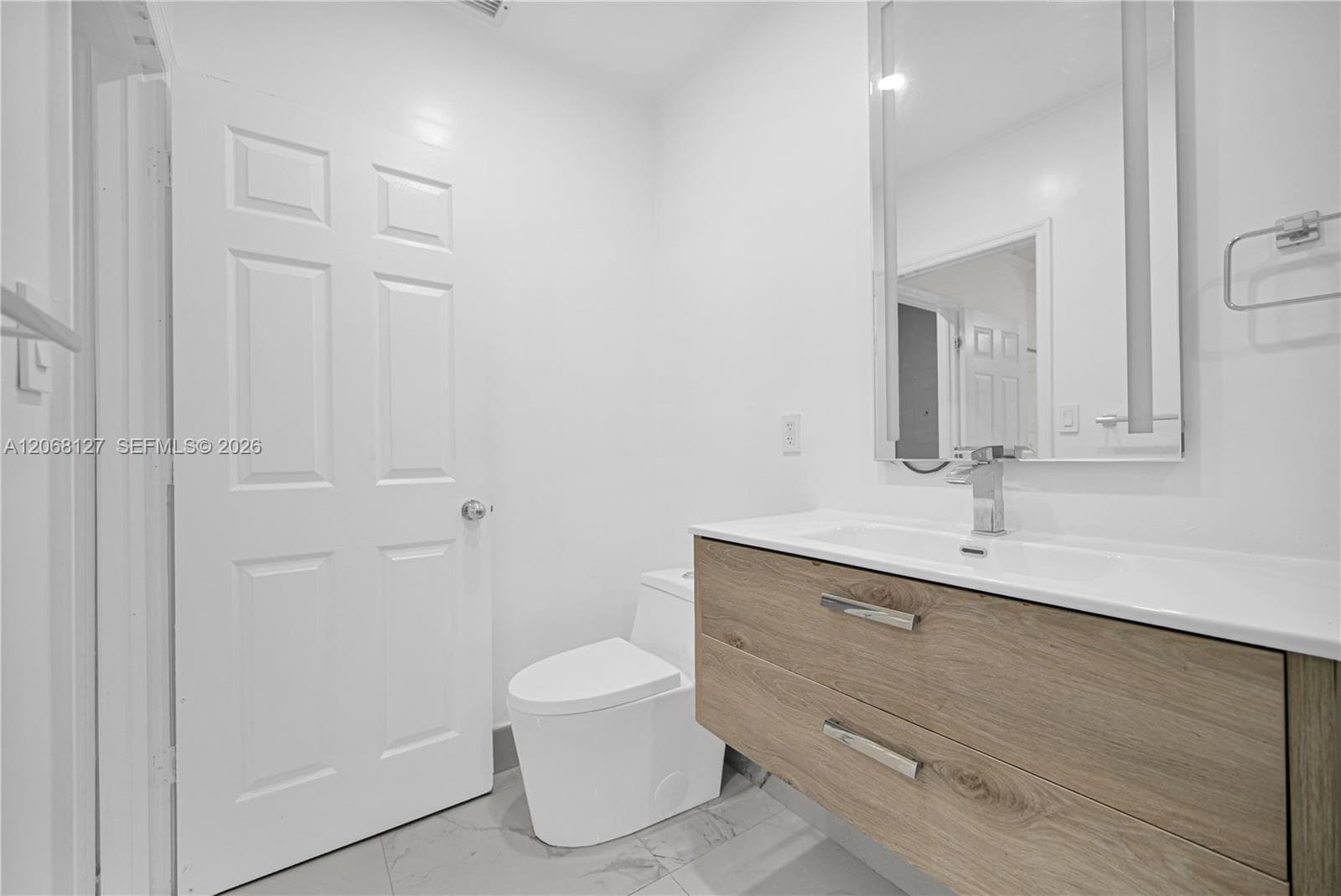 451 E 37st, Hialeah, FL 33013 photo 5