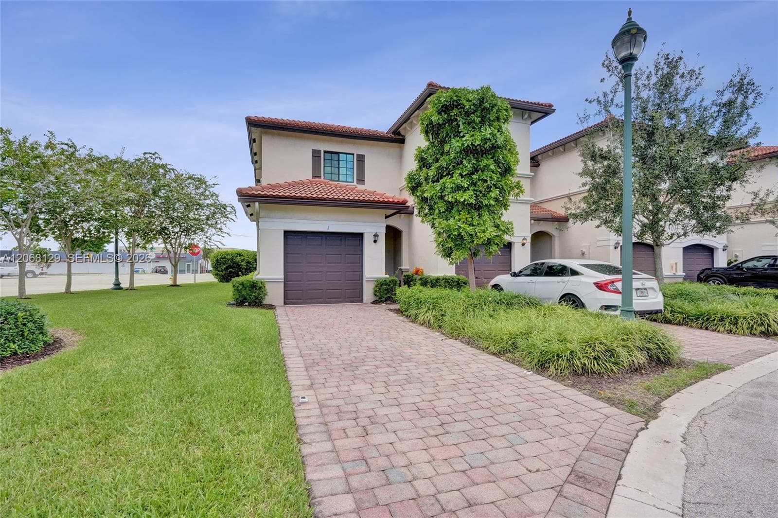 4204 N Dixie Hwy # 1, Oakland Park, FL 33334 photo 2