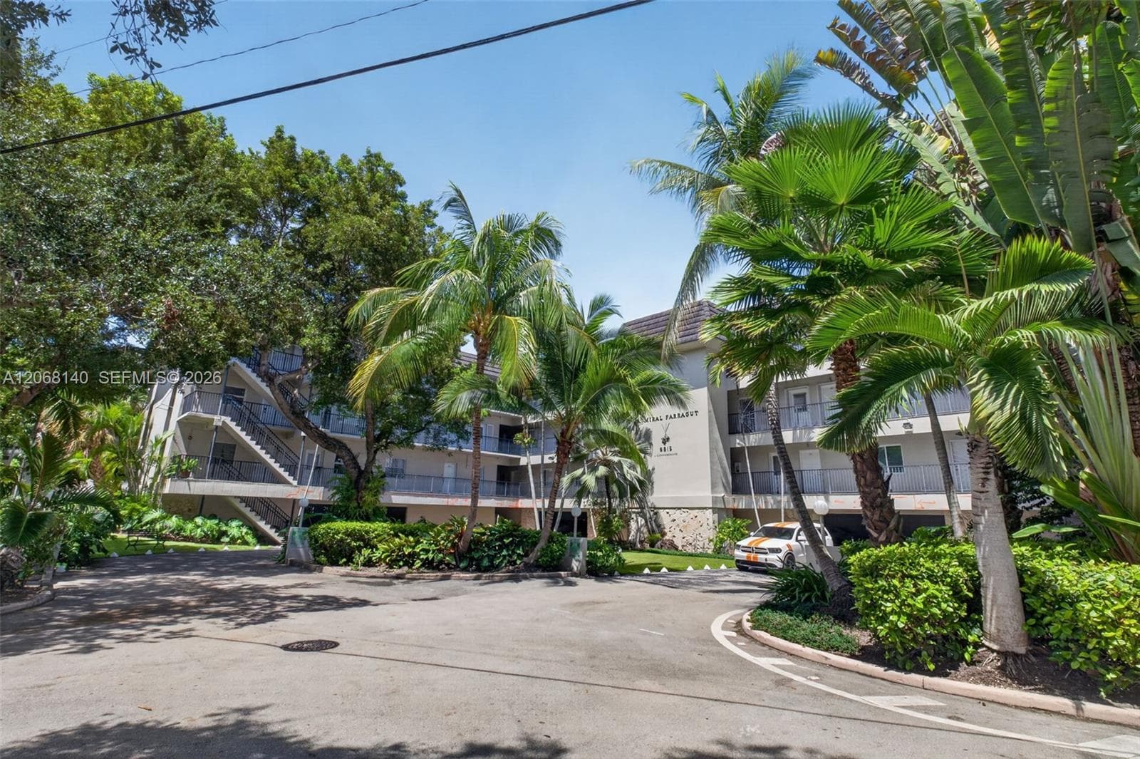 6815 Edgewater Dr # 301, Coral Gables, FL 33133 photo 4