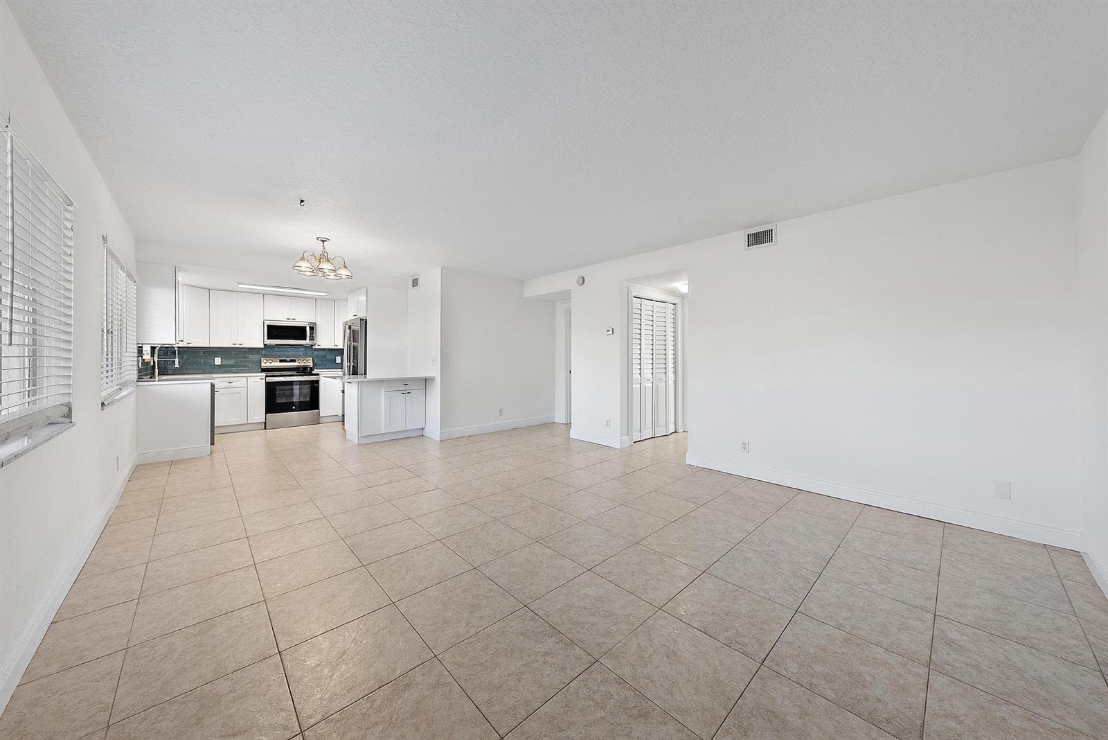 316 Southwind Court # Apt 107, North Palm Beach, FL 33408 photo 2