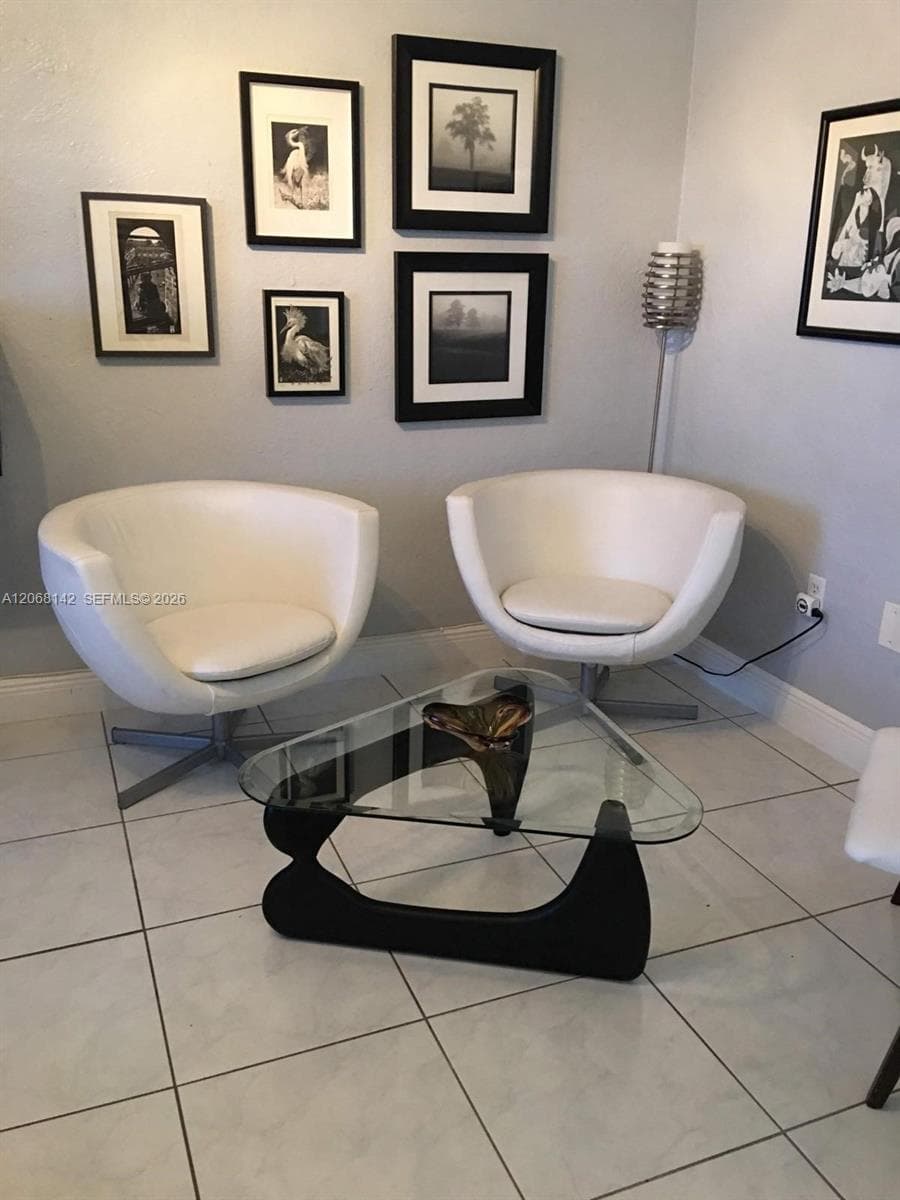 3905 SW 78th Ct # 205, Miami, FL 33155