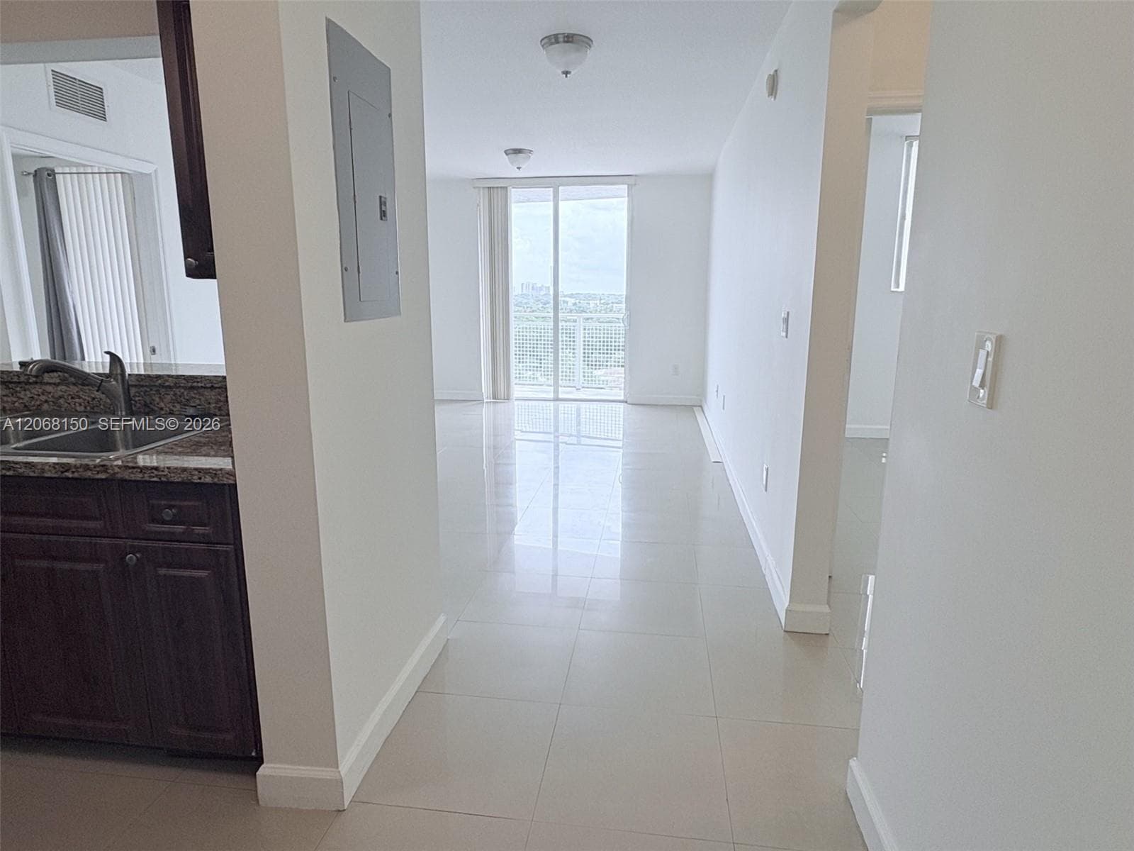 2600 SW 27th Ave # 1004, Miami, FL 33133 photo 2