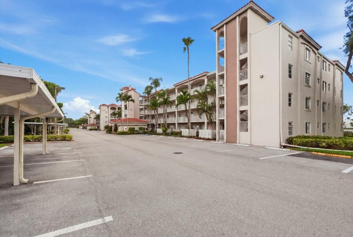 6112 HUNTWICK Terrace # 108, Delray Beach, FL 33484