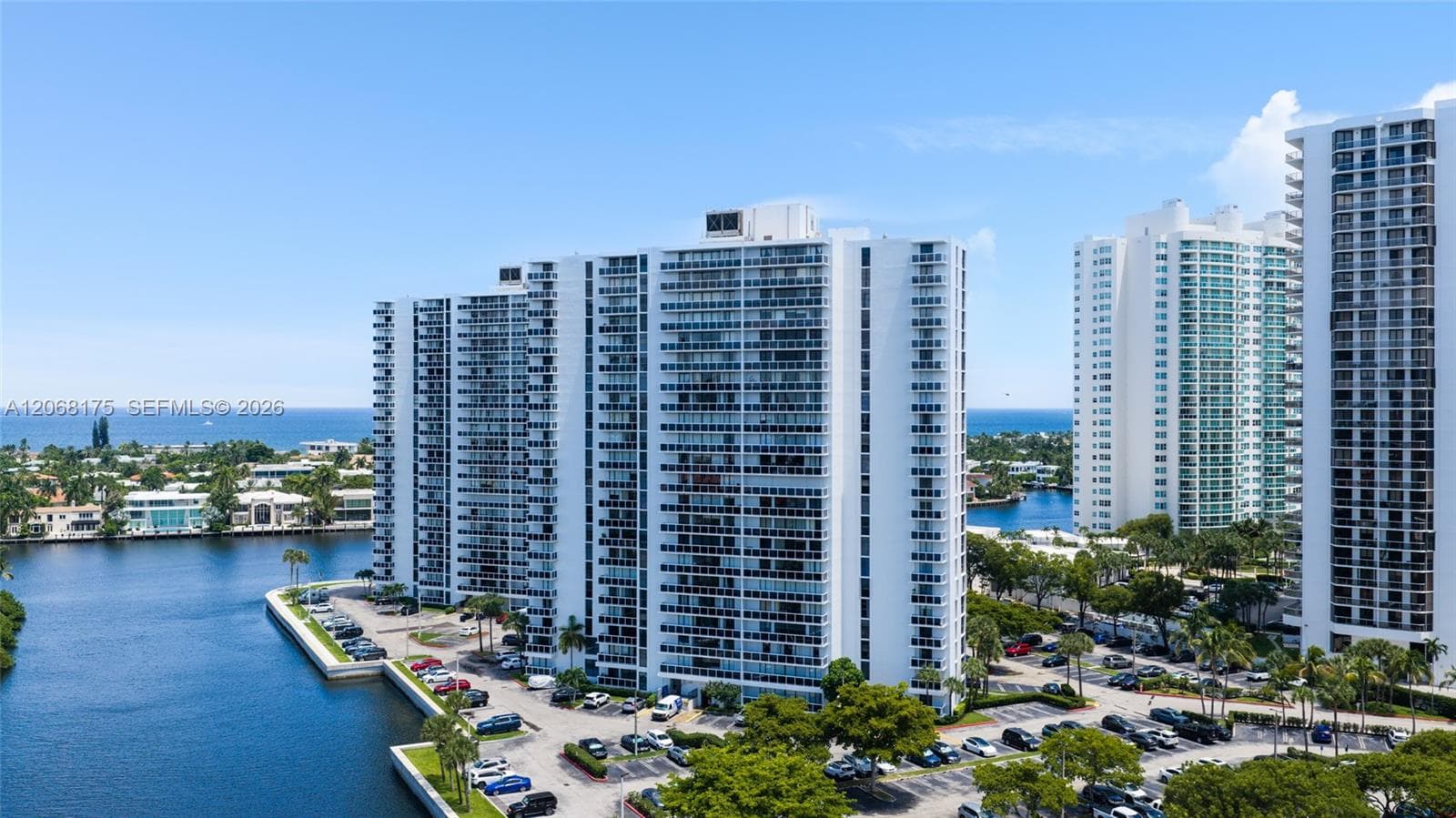 20505 E Country Club Dr # 2132, Aventura, FL 33180 photo 4