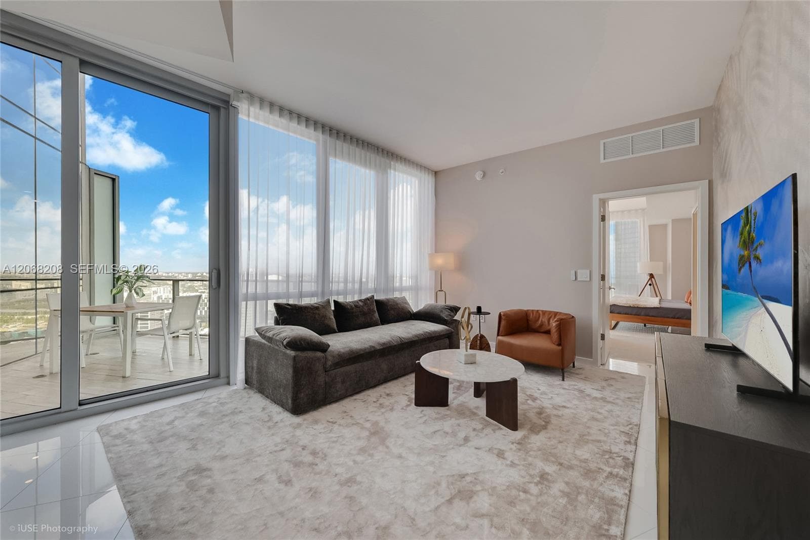 851 NE 1st Ave # 3402, Miami, FL 33132 photo 2