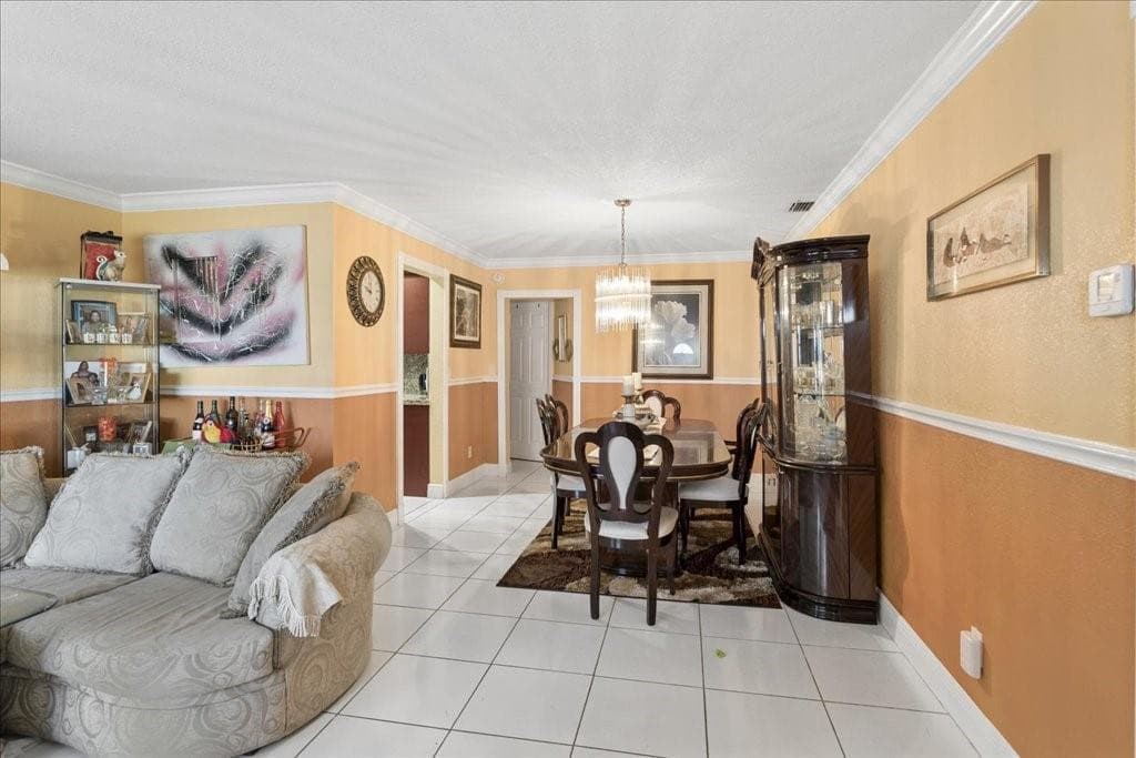 4290 NW 49th Terrace NW, Lauderdale Lakes, FL 33319 photo 2