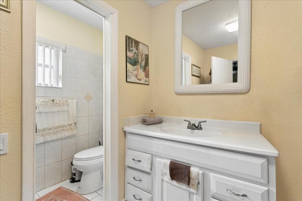 4290 NW 49th Terrace NW, Lauderdale Lakes, FL 33319 photo 5