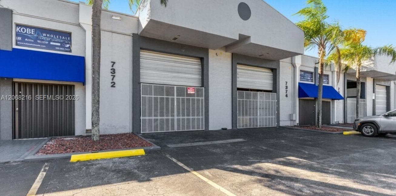 7372 NW 56th St # 7372, Miami, FL 33166 photo 2