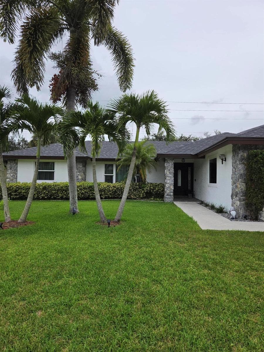956 SAGE Avenue, Wellington, FL 33414