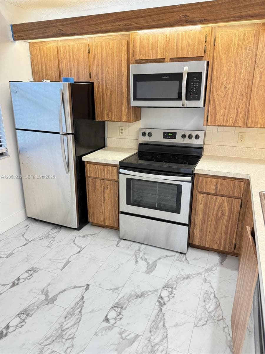 3526 Whitehall Dr # 302, West Palm Beach, FL 33401 photo 2