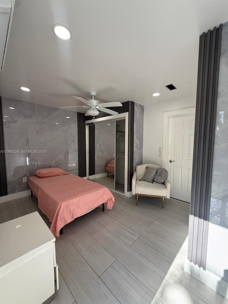 1140 N Douglas Rd # 0, Pembroke Pines, FL 33024