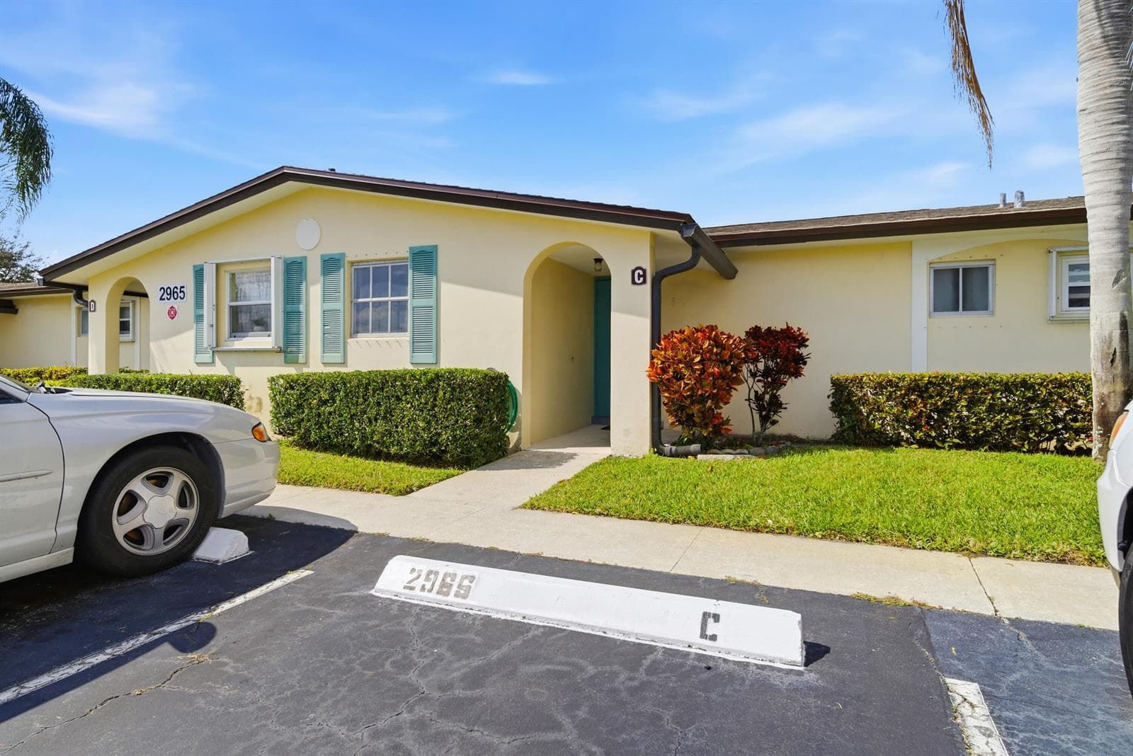 2965 ASHLEY Drive W # C, West Palm Beach, FL 33415 photo 2
