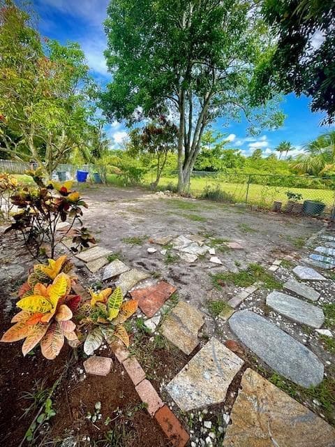 121 NW 7TH Court, Deerfield Beach, FL 33441 photo 4