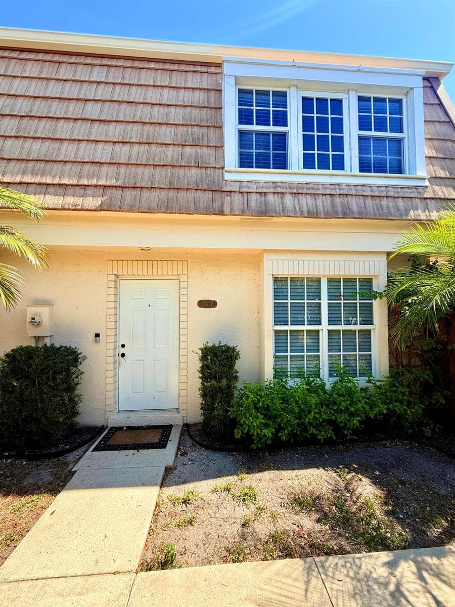 11584 WINCHESTER Drive, Palm Beach Gardens, FL 33410 photo 3
