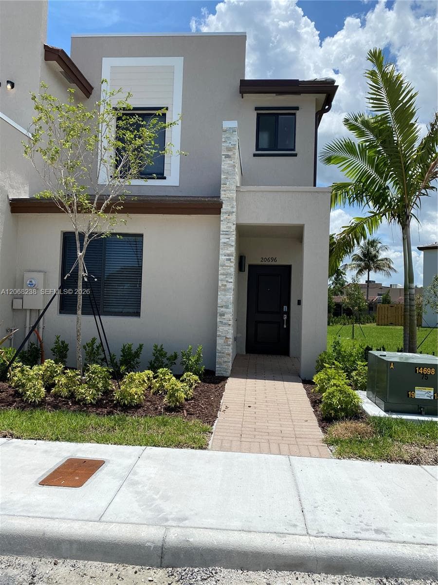 20696 NE 7th Pl # 20696, Miami, FL 33179