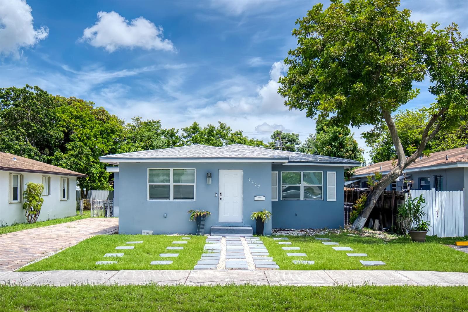 2709 Dewey Street, Hollywood, FL 33020 photo 2