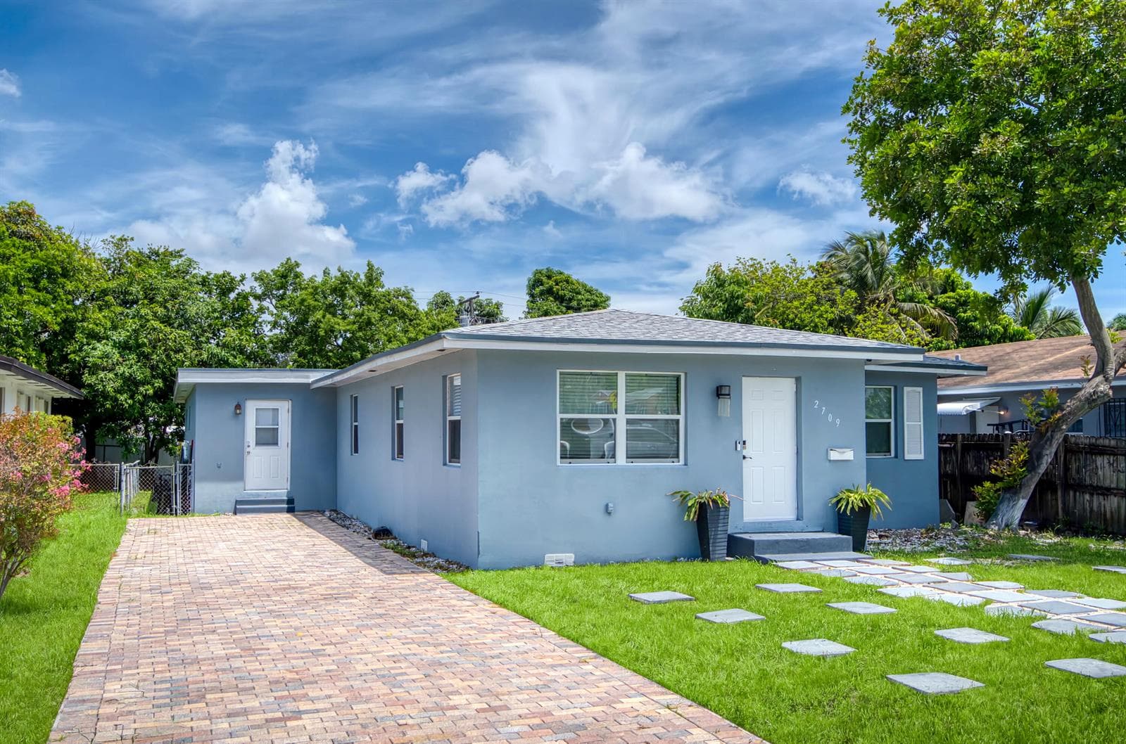 2709 Dewey Street, Hollywood, FL 33020