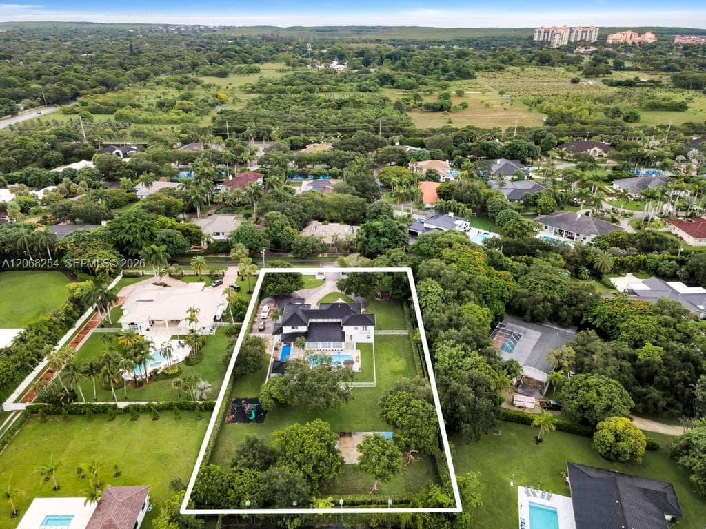 13880 SW 68th Ave, Palmetto Bay, FL 33158 photo 2