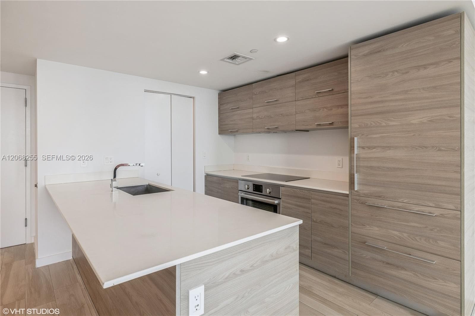 1300 S Miami Ave # 2504, Miami, FL 33130 photo 4