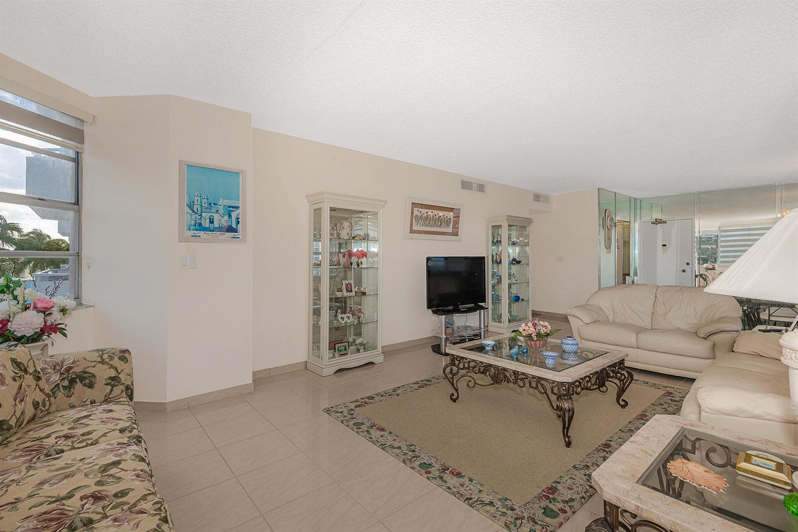 1980 S OCEAN Drive # 3P, Hallandale Beach, FL 33009 photo 4