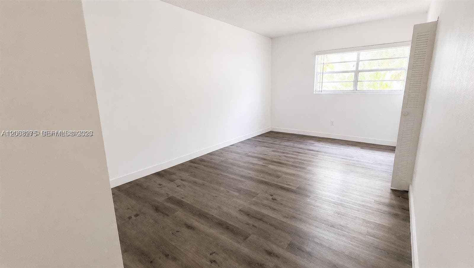 1305 W 53rd St # 430, Hialeah, FL 33012 photo 4