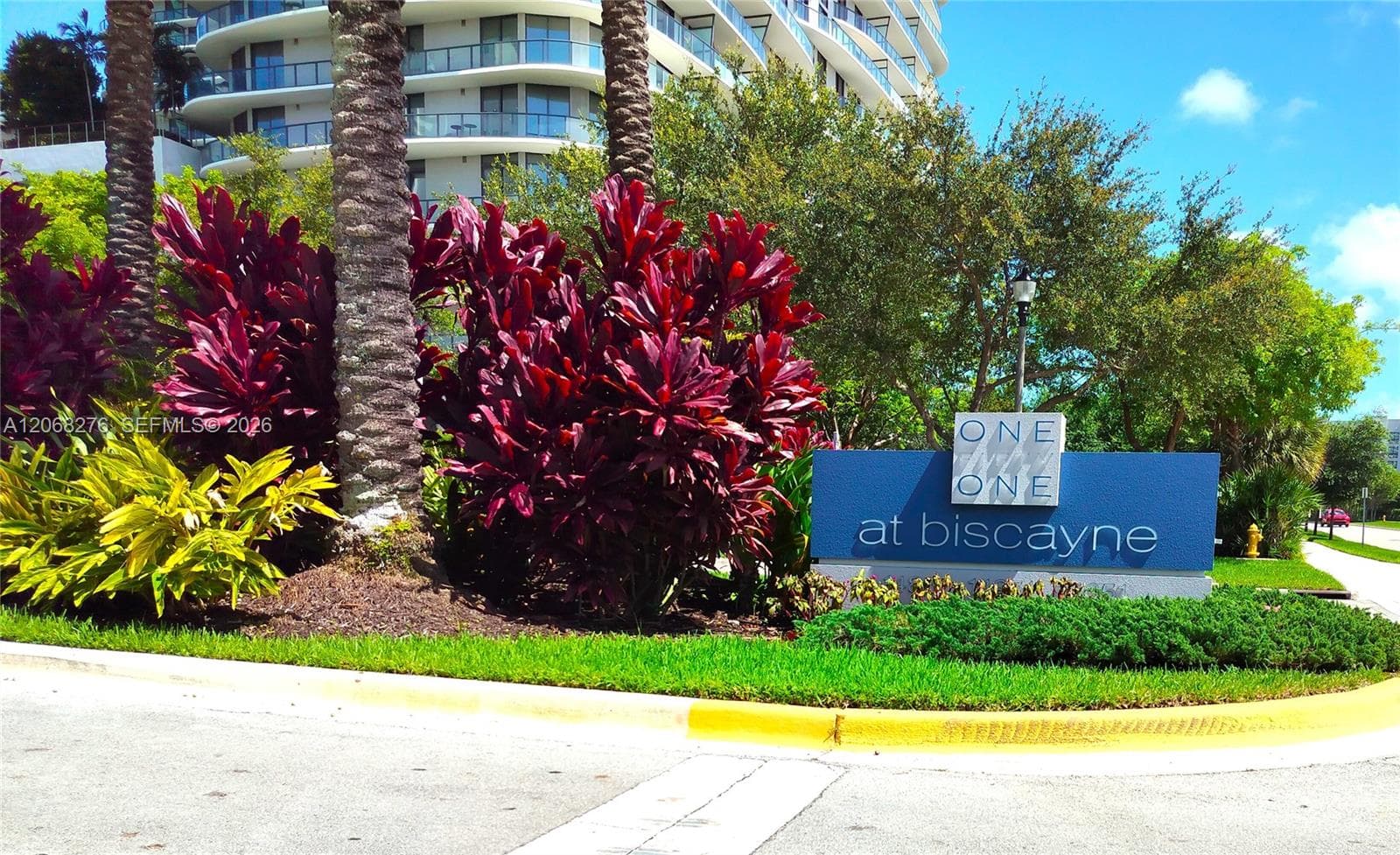 14951 Royal Oaks Ln # 1006, North Miami, FL 33181 photo 3