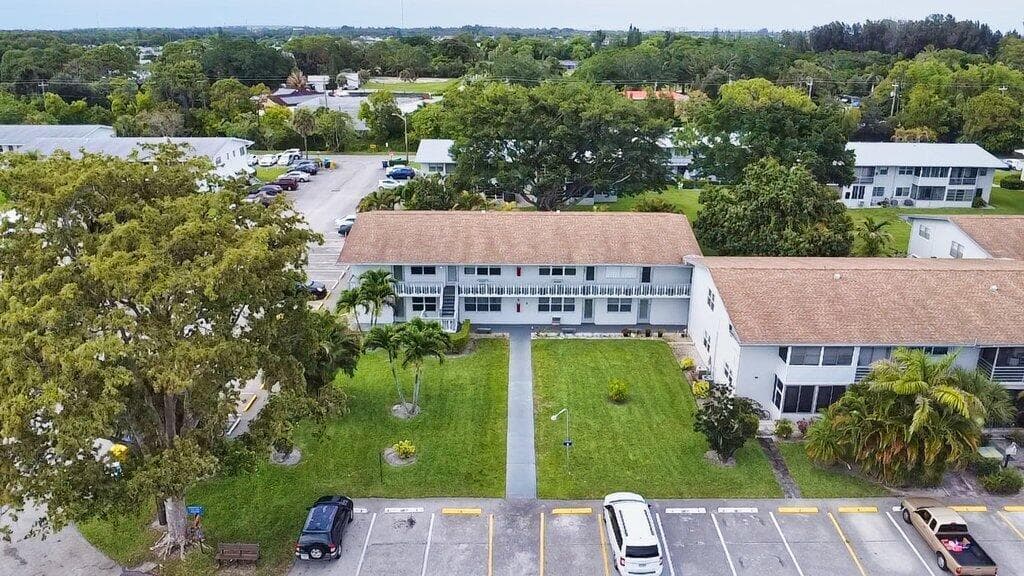 253 Coventry K, West Palm Beach, FL 33417 photo 2