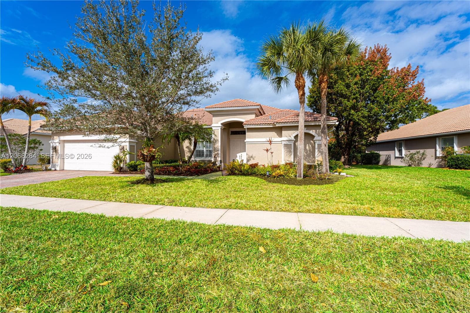 6918 SE Sleepy Hollow Ln, Stuart, FL 34997 photo 2