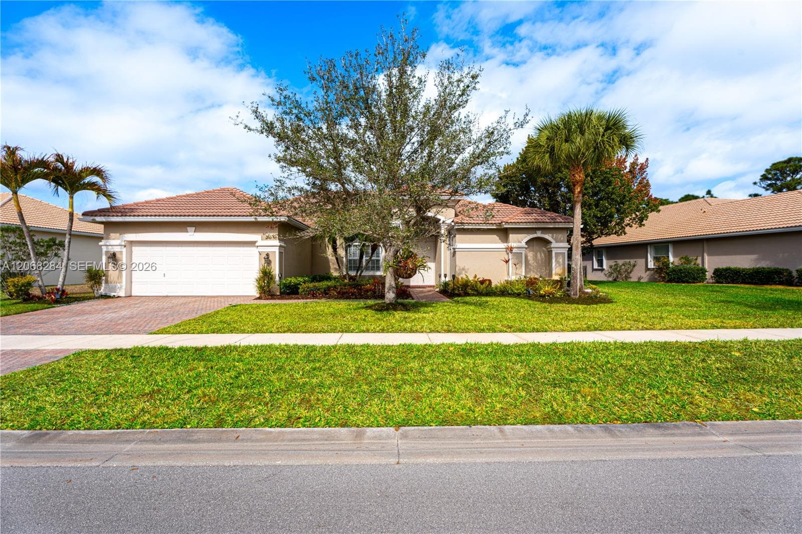 6918 SE Sleepy Hollow Ln, Stuart, FL 34997 photo 3