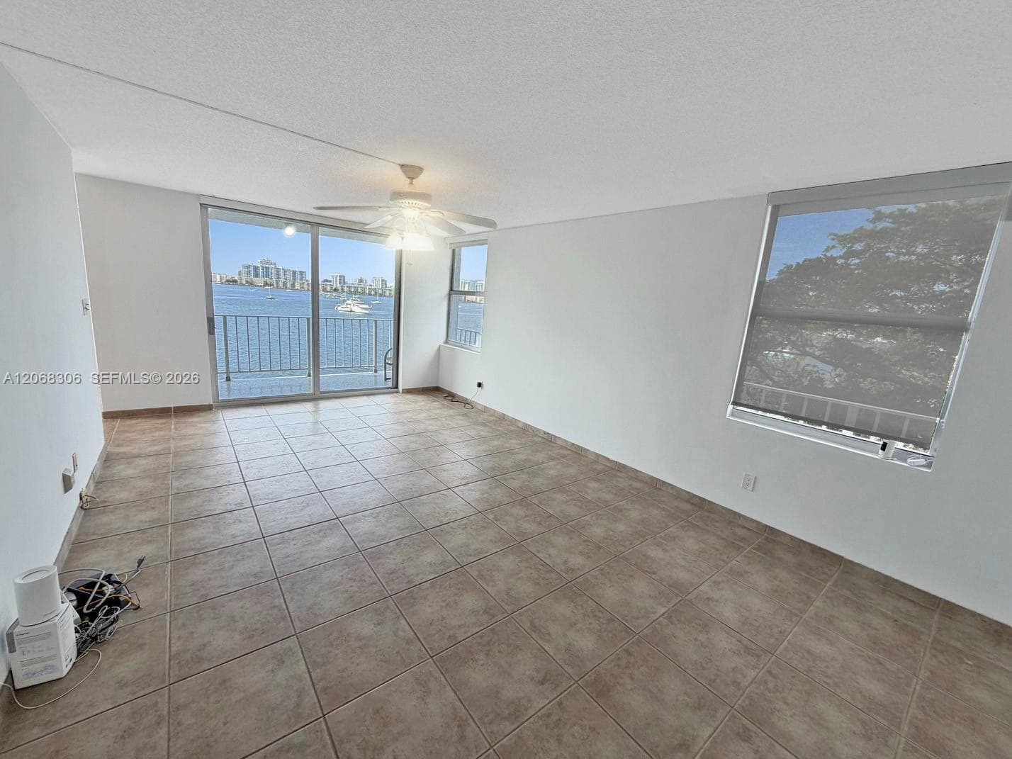 16546 NE 26th Ave # 4B, North Miami Beach, FL 33160 photo 2