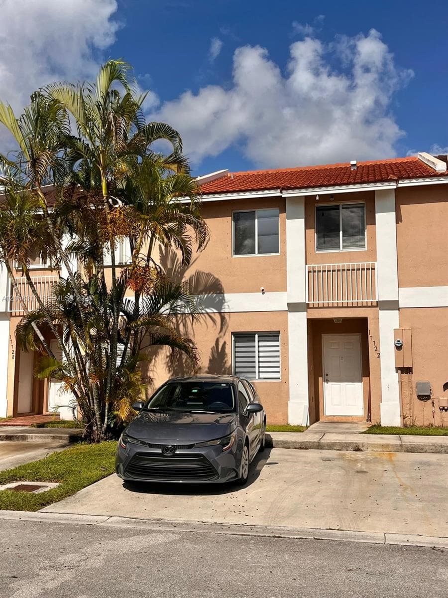 17722 SW 141st Ct, Miami, FL 33177 photo 3