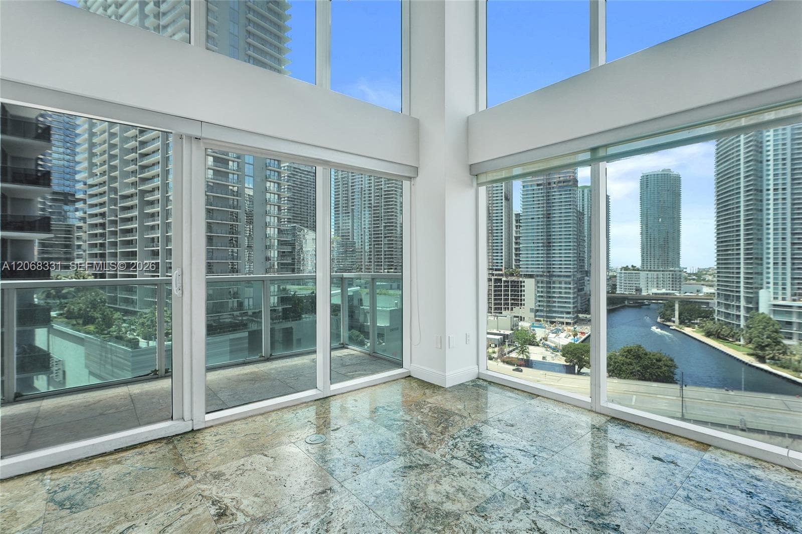 Brickell on the River South Tower photo 5